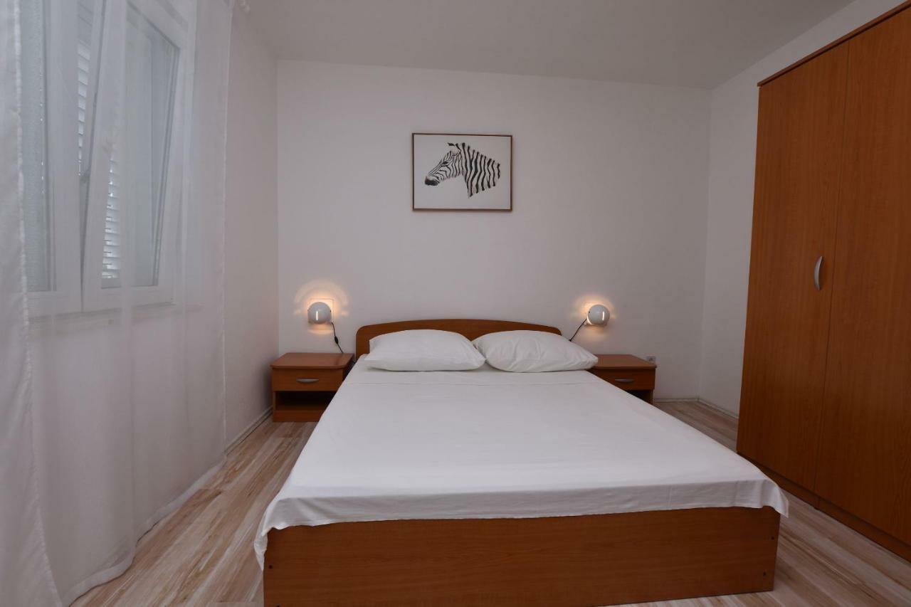 Apartments Jere Proto Primosten Ngoại thất bức ảnh