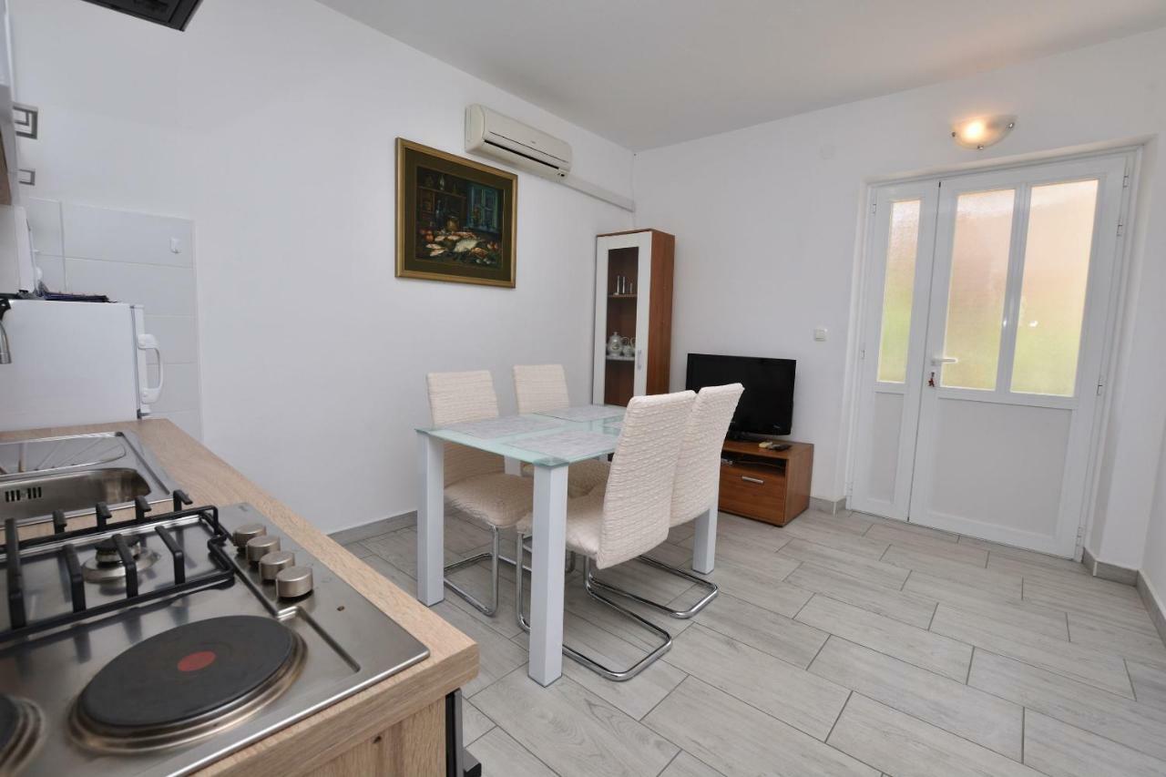 Apartments Jere Proto Primosten Ngoại thất bức ảnh